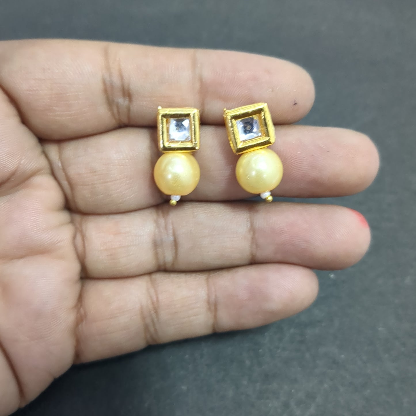 kundan Tops 41