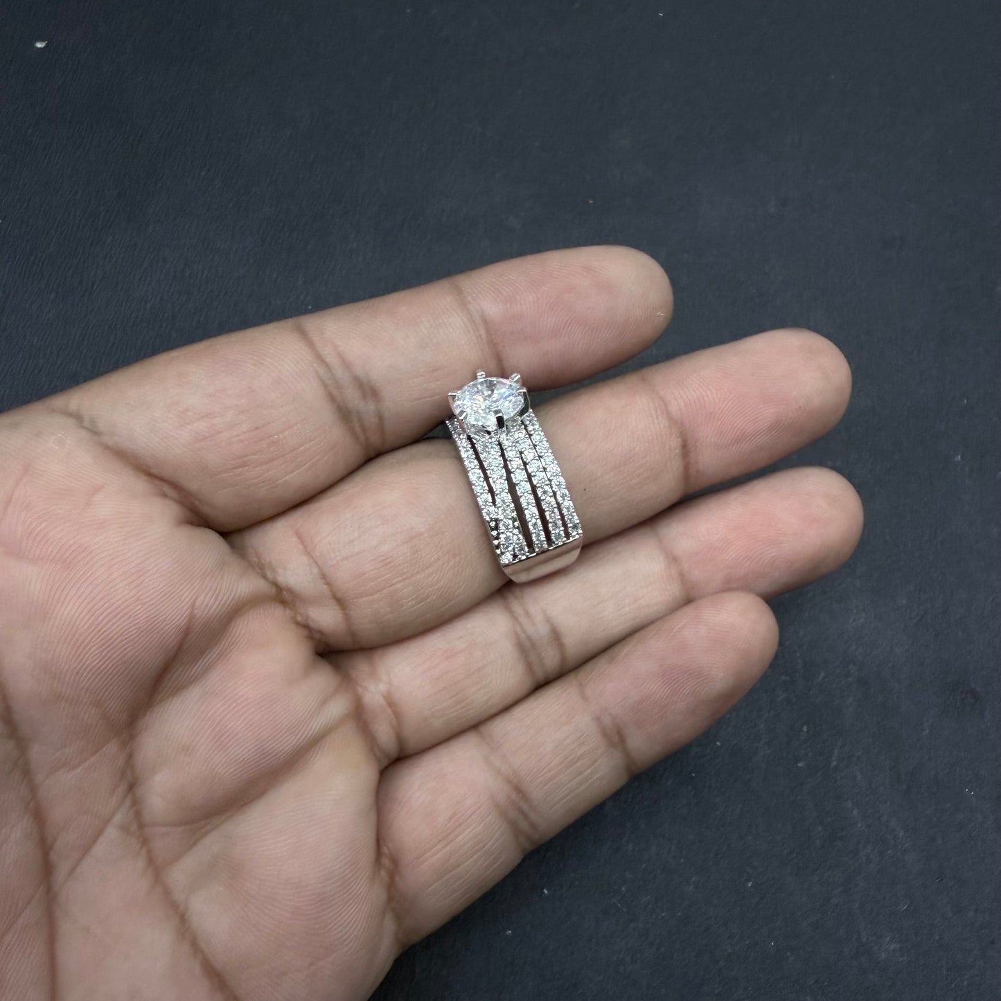 Ad Ring 63