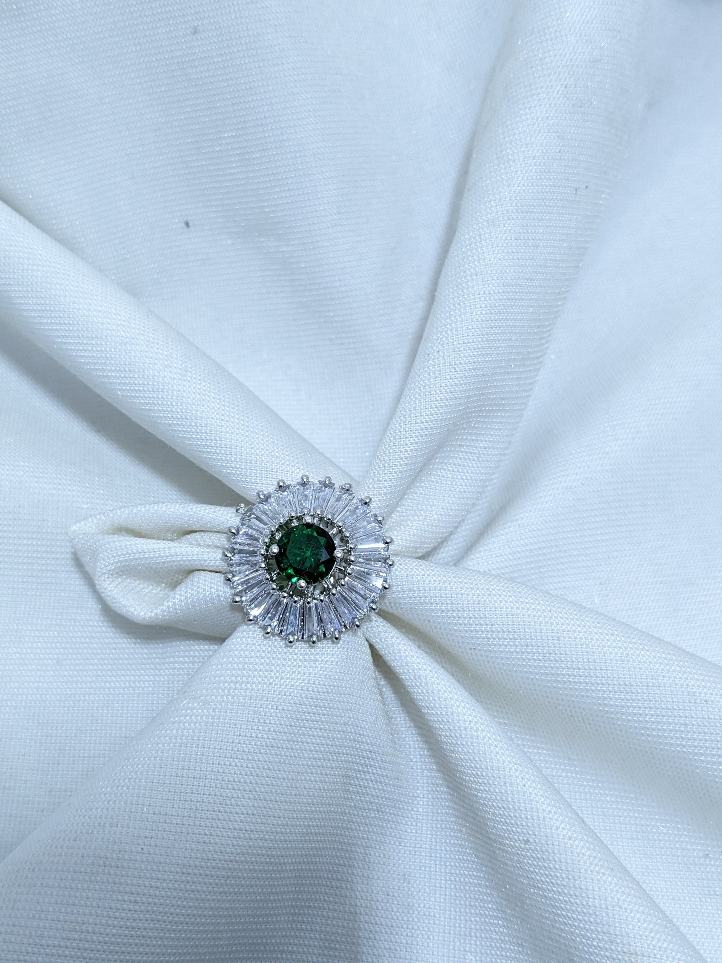 Ad Ring 108