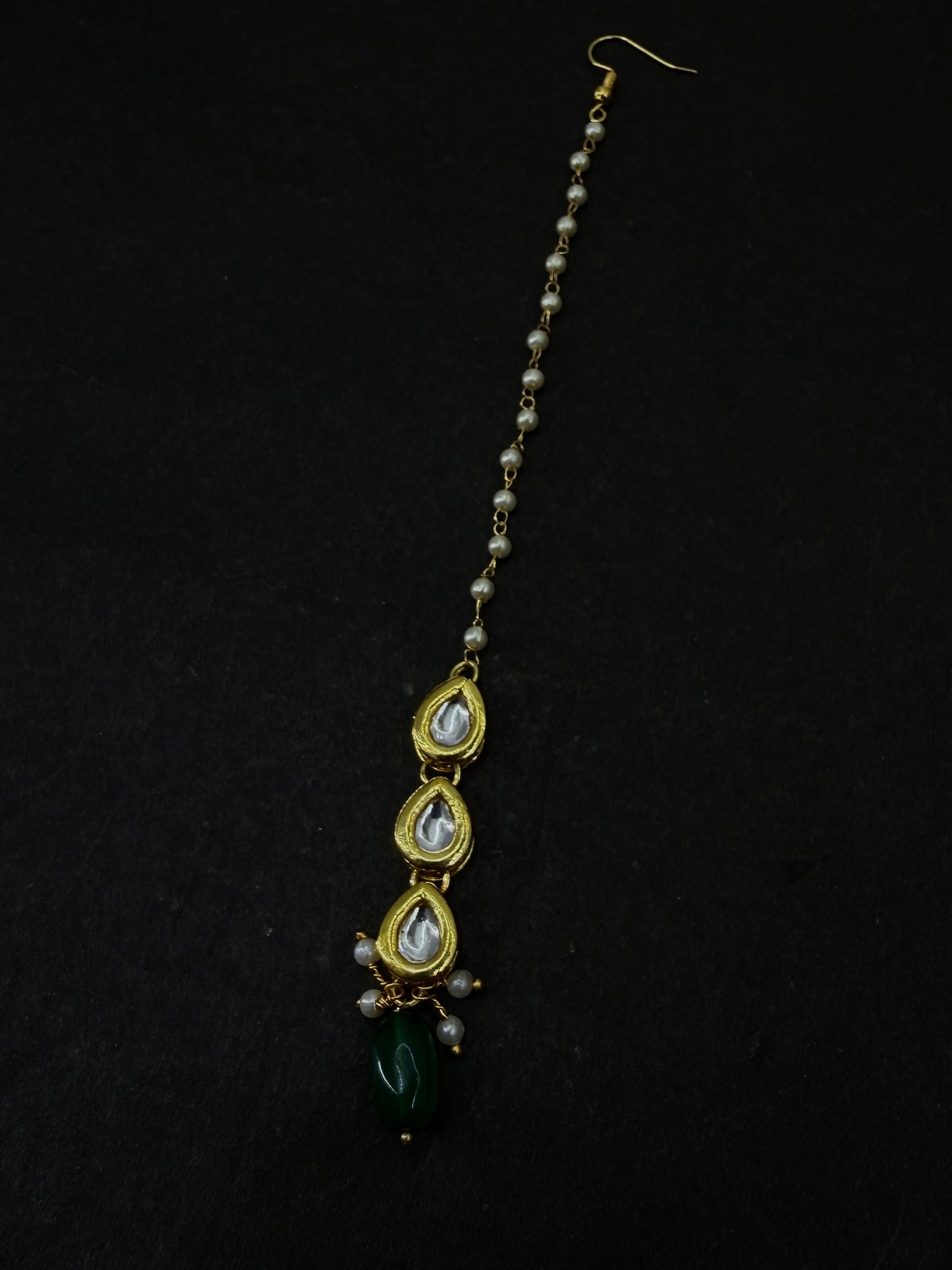 Kundan Tika 12