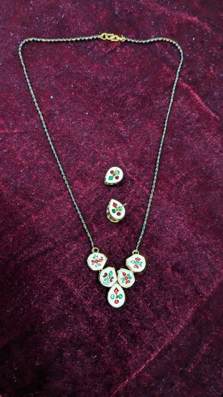 kundan Mangalsutra 24