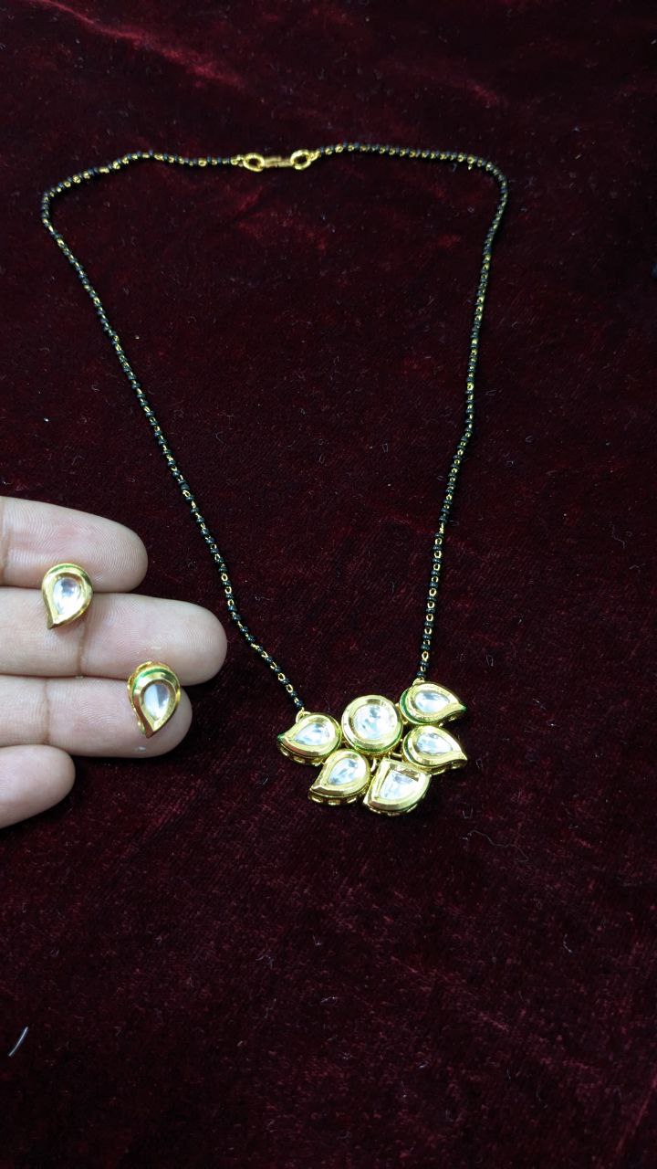 kundan Mangalsutra 25