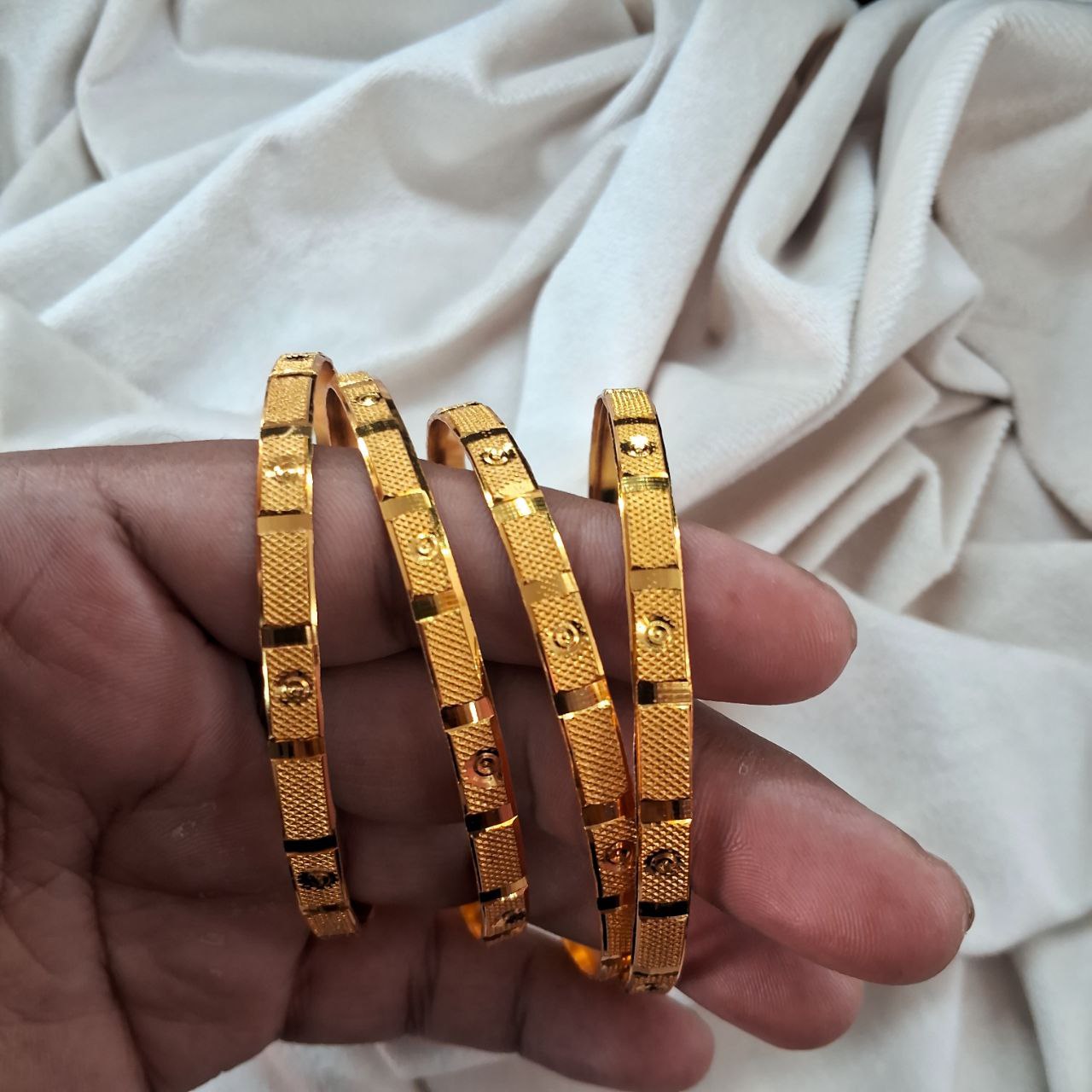 Bangle 04