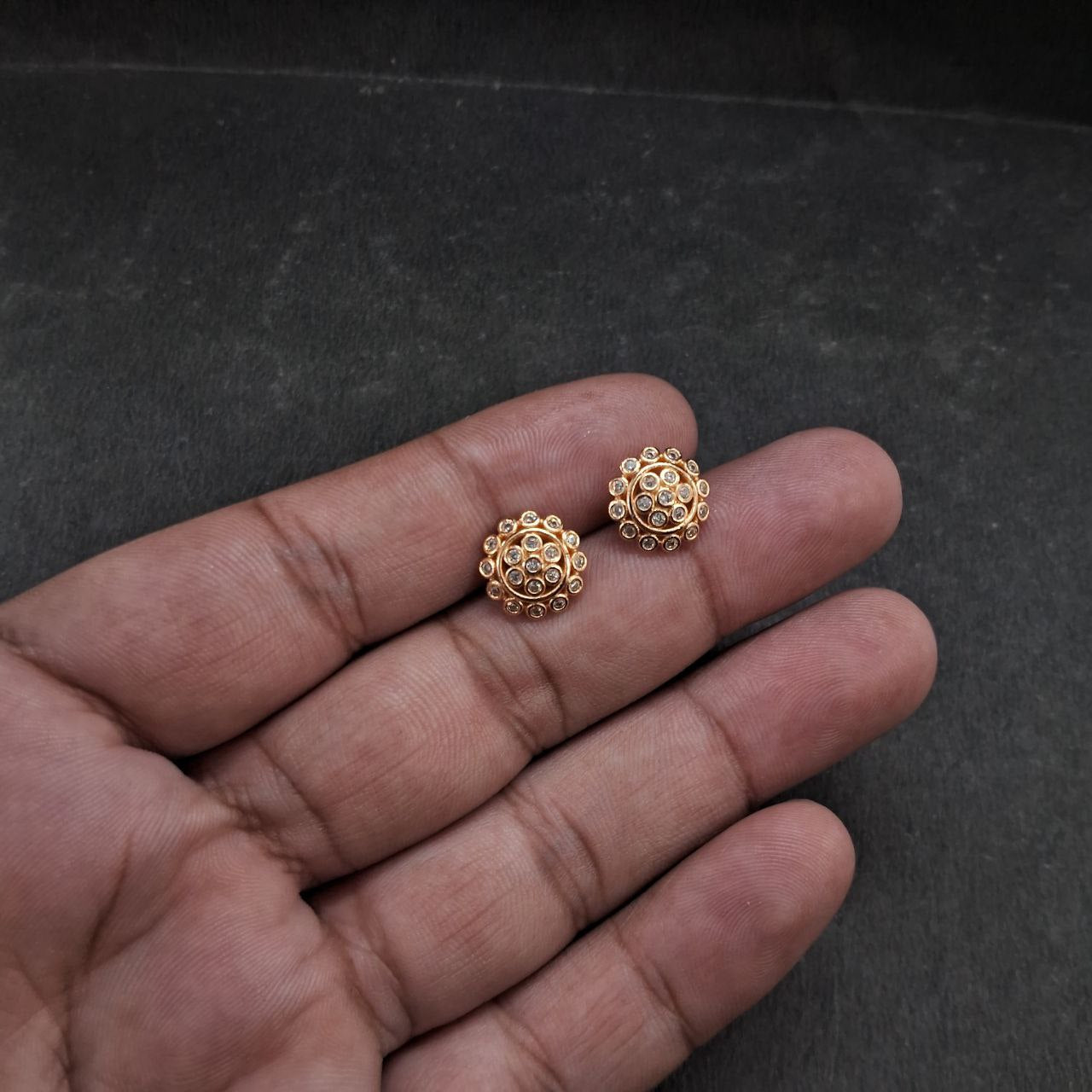 Gold Look Tops 250
