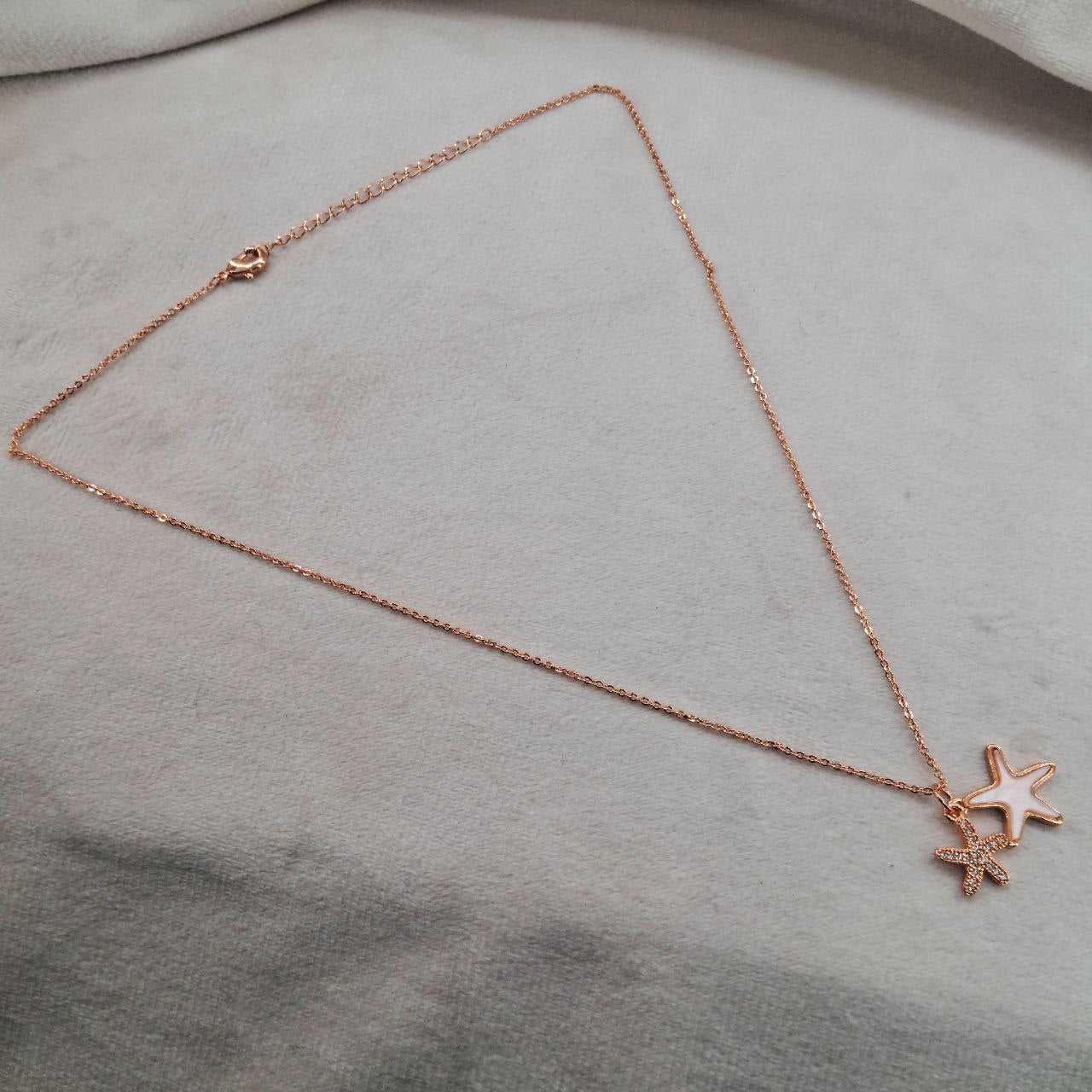 Gold Look Pendant 07