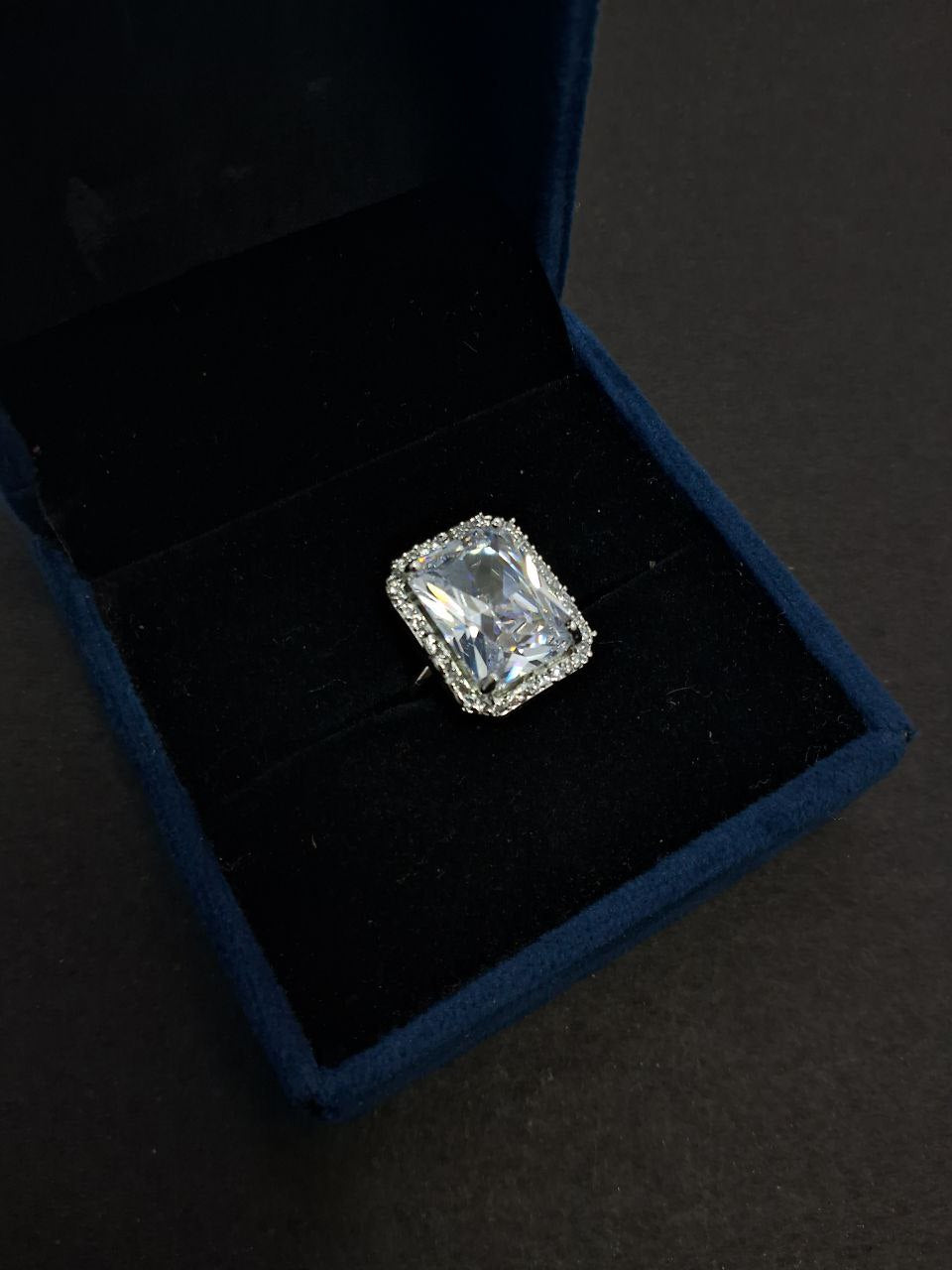 Ad ring 79