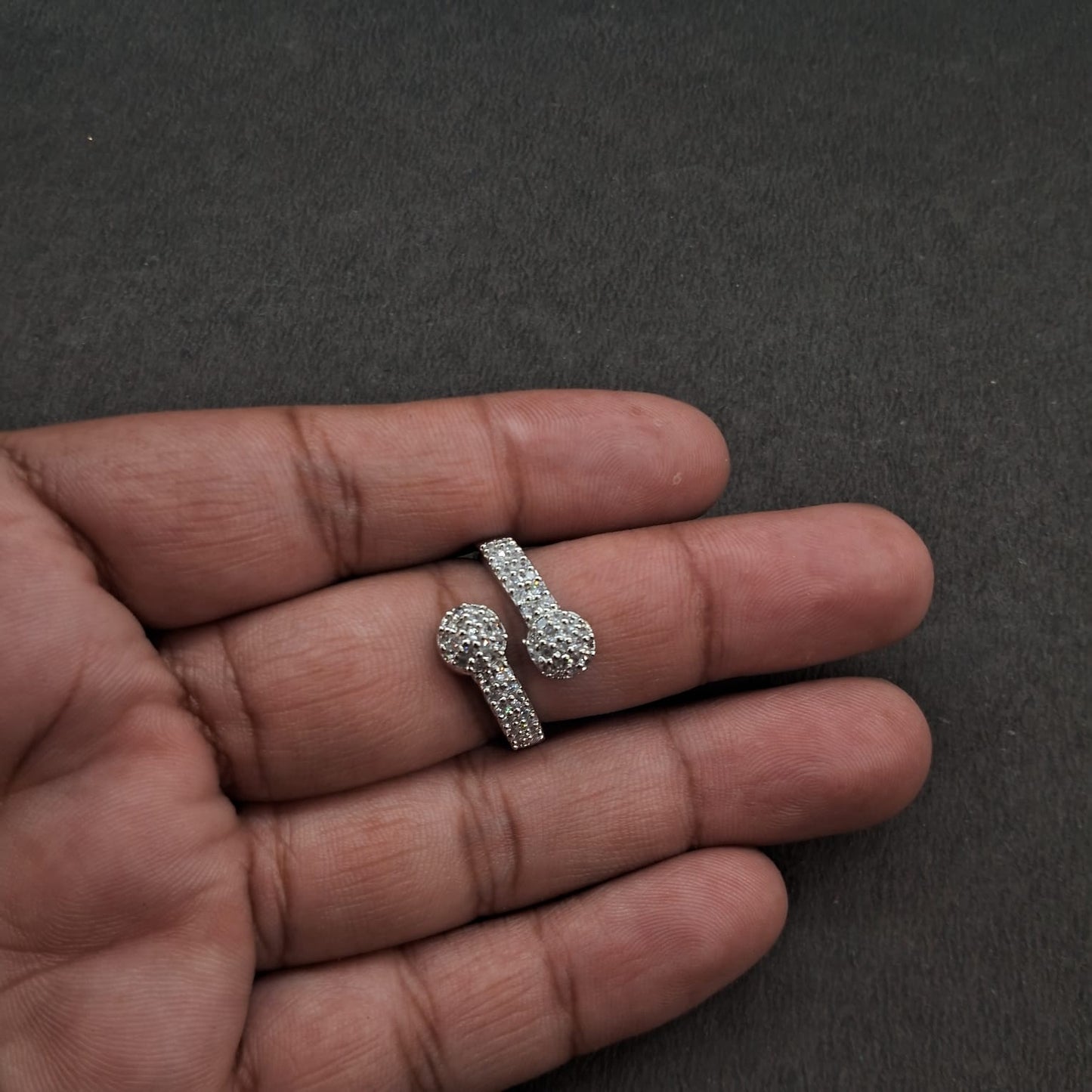 Ad Ring 35