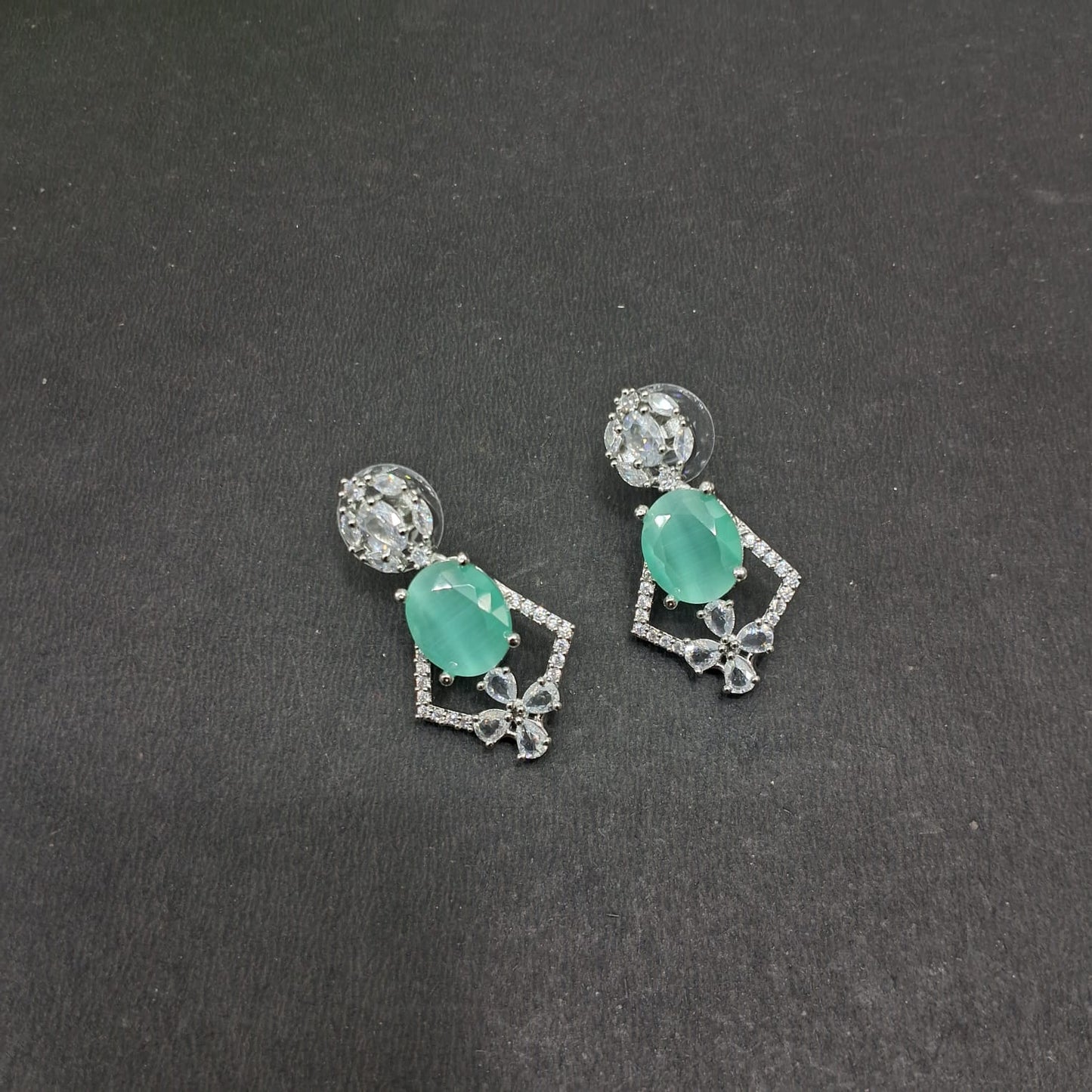 Ad Small Earring 36