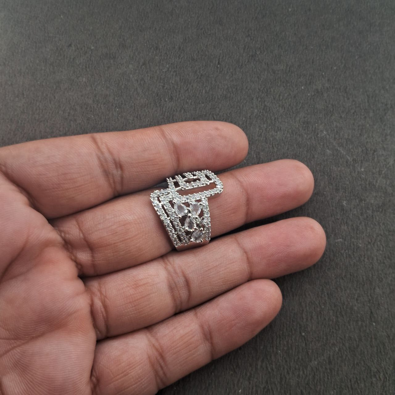 Ad Ring 02