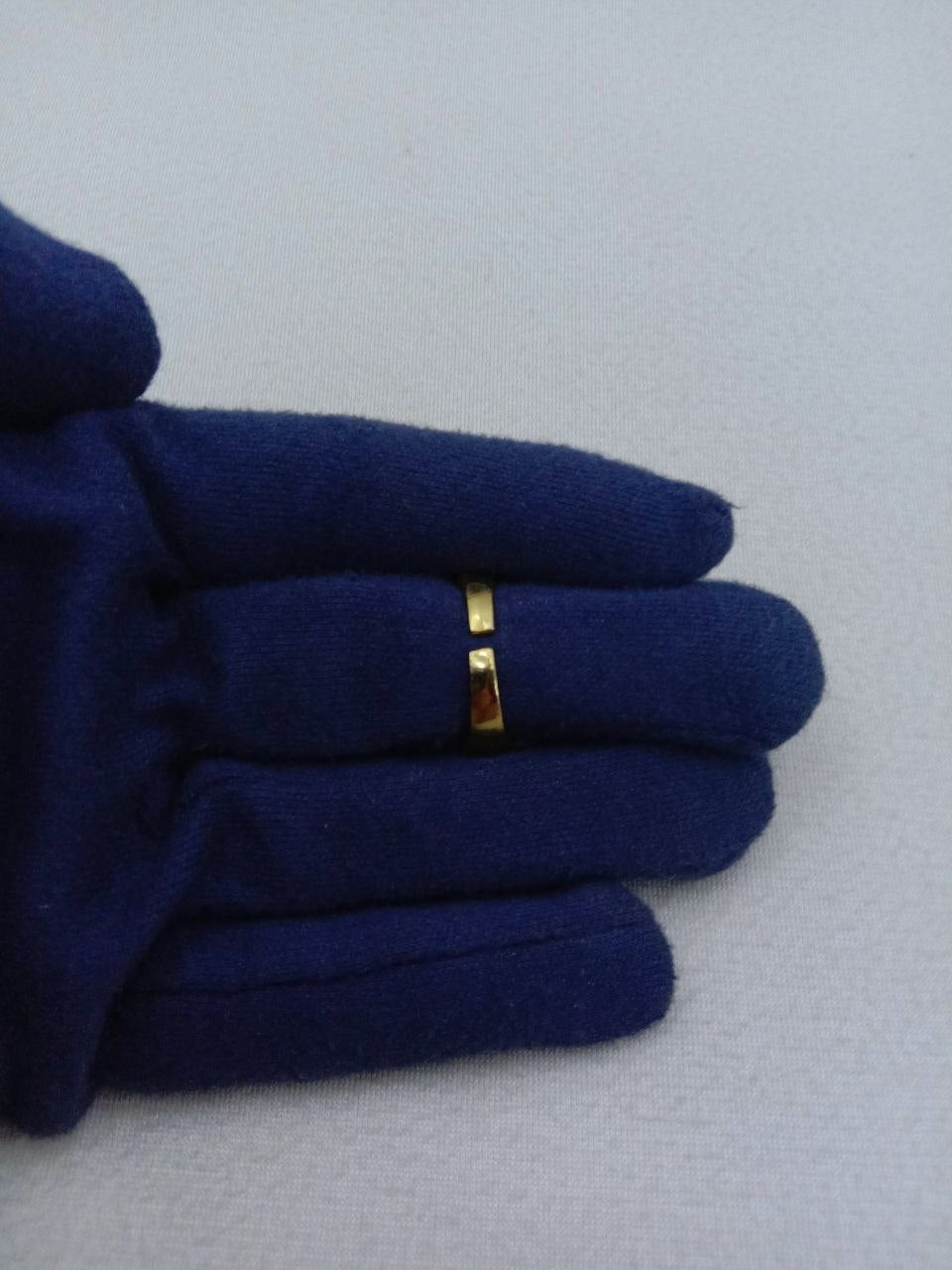 Ad Ring 126