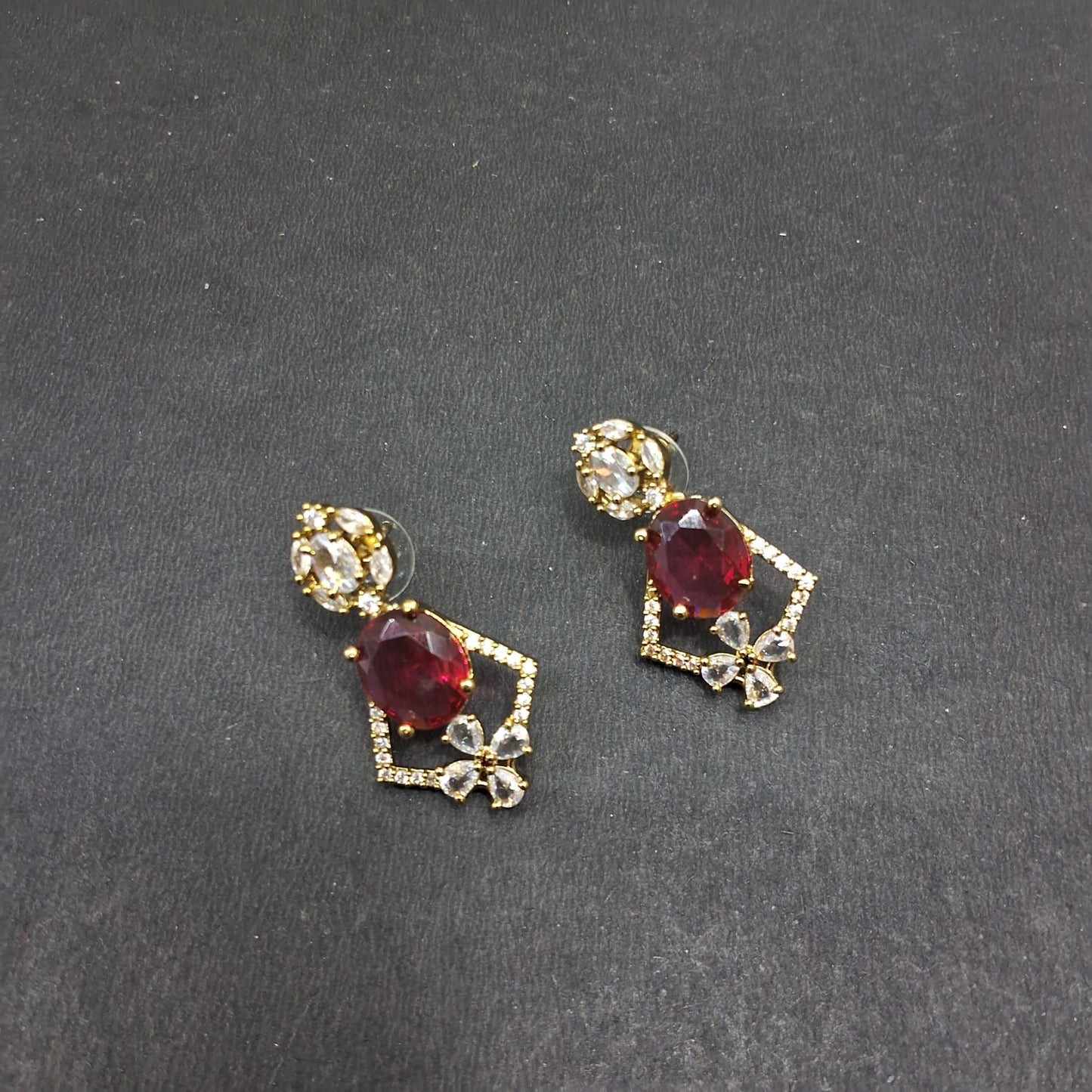 Ad Small Earring 32