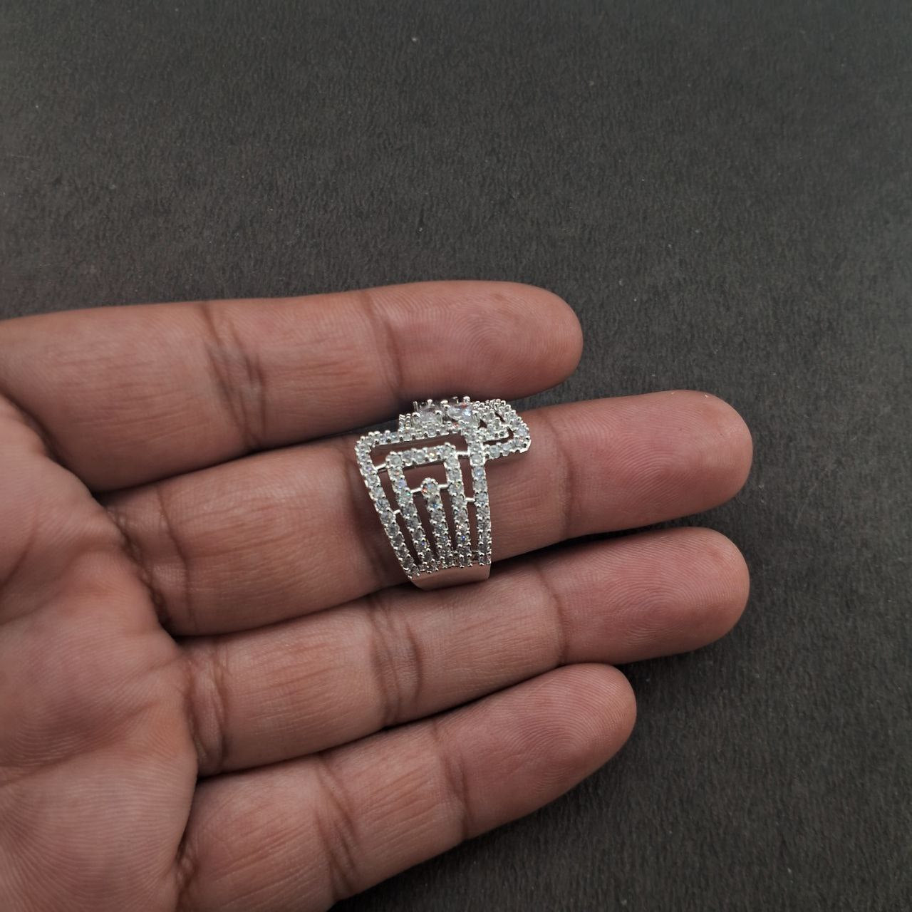 Ad Ring 02