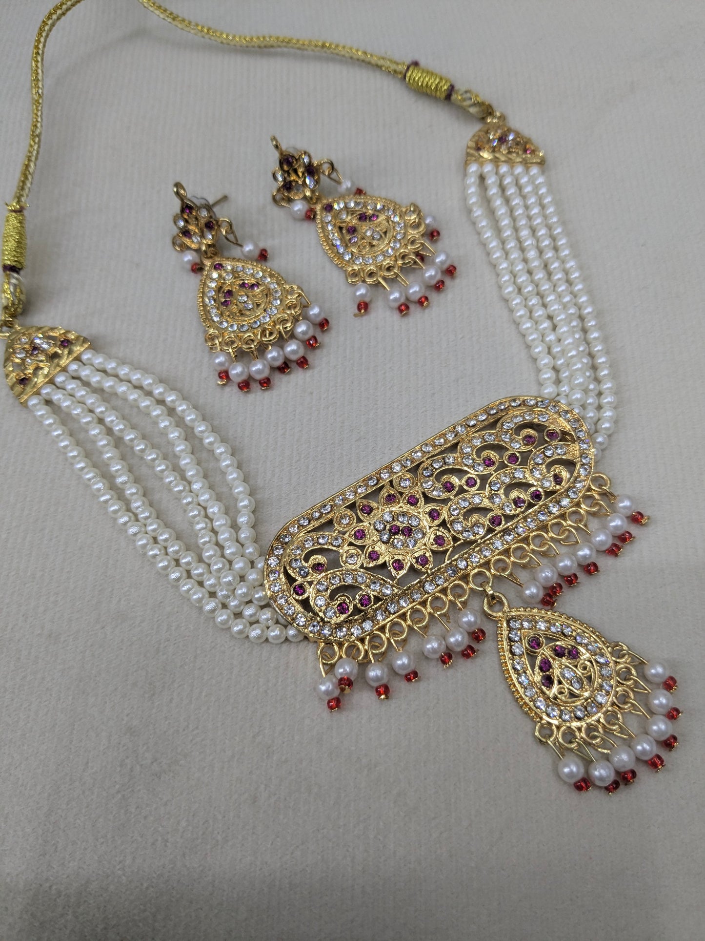 Jadau Choker Sets 04