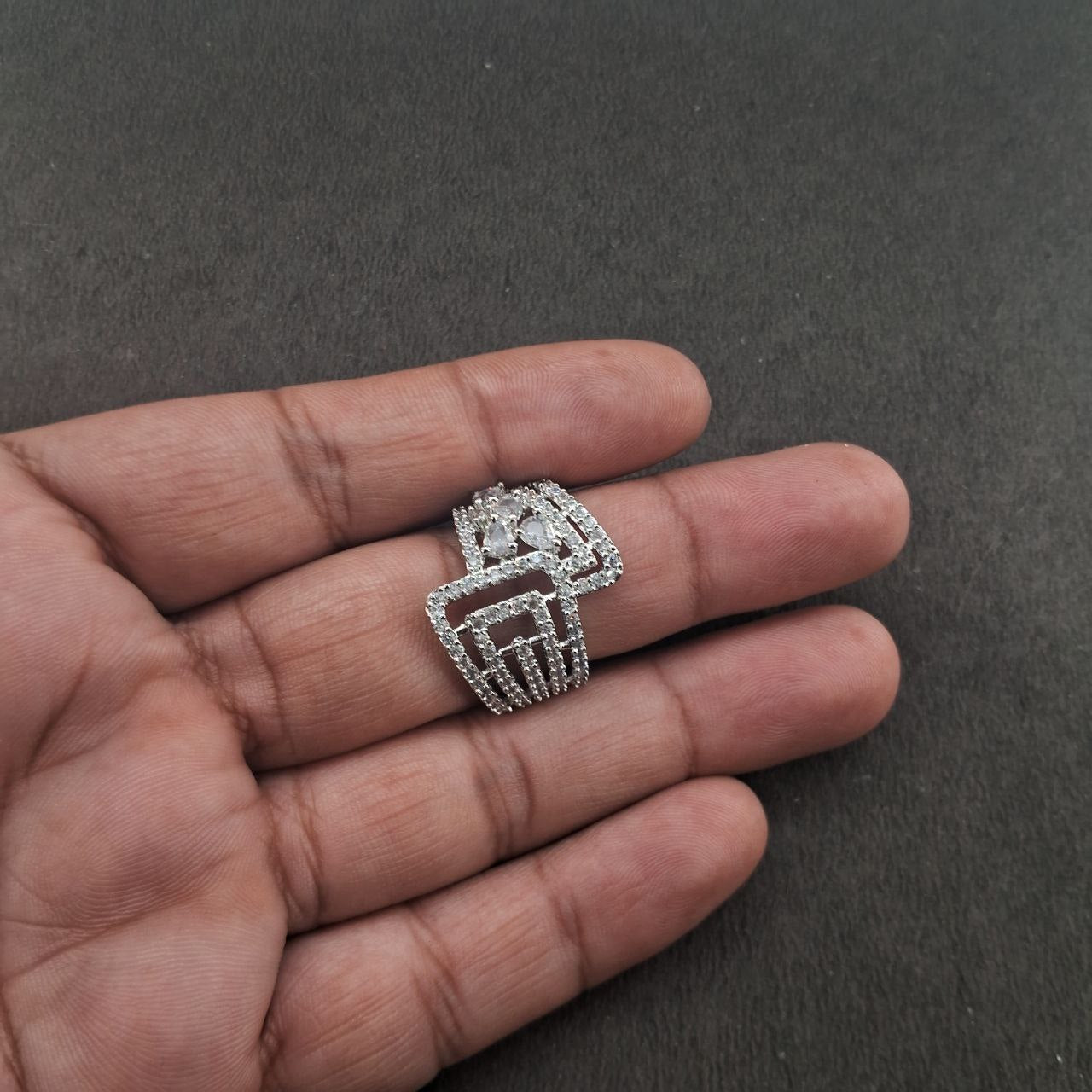 Ad Ring 02