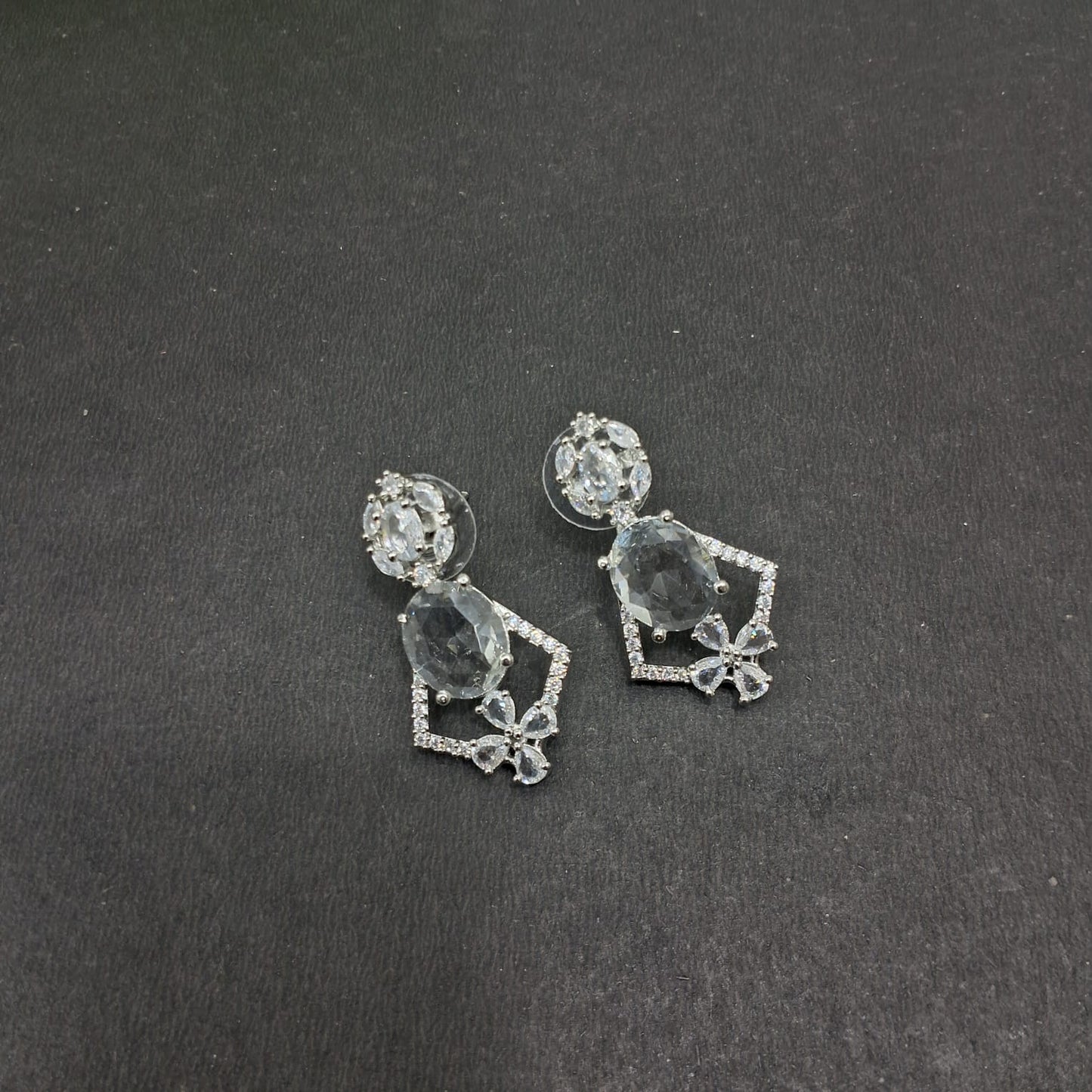 Ad Small Earring 38
