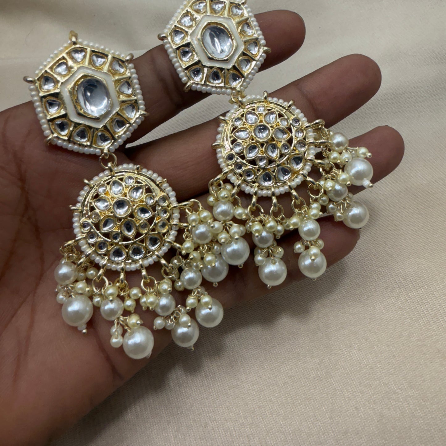 Earing 19