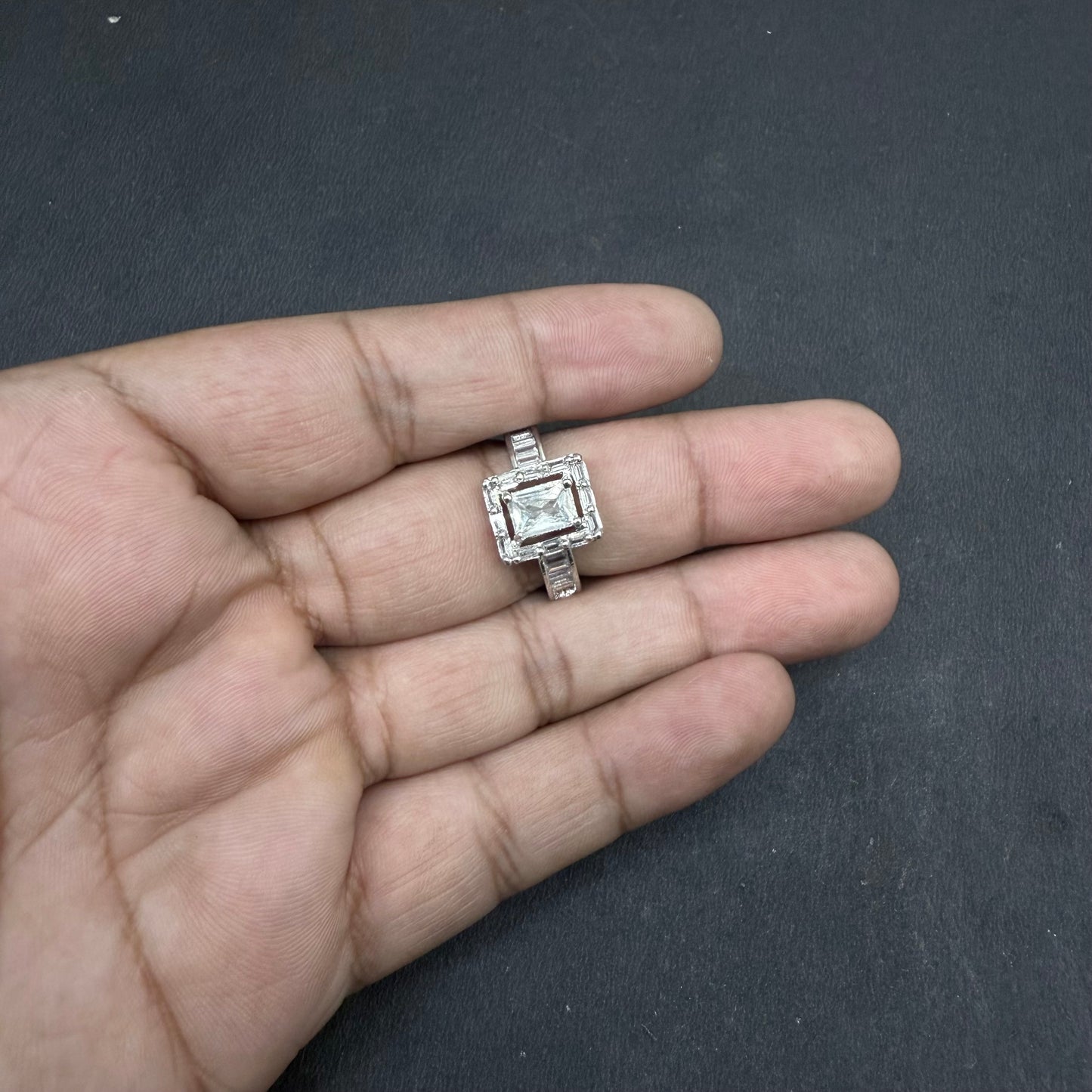 Ad Ring 118