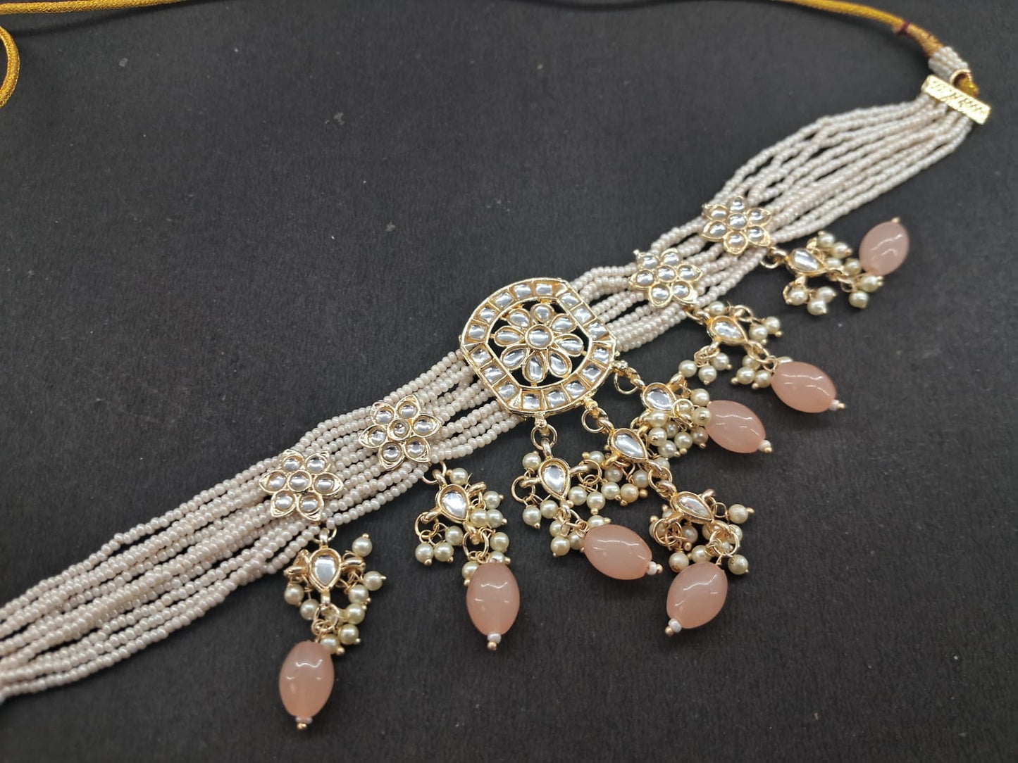 Kundan Choker 39