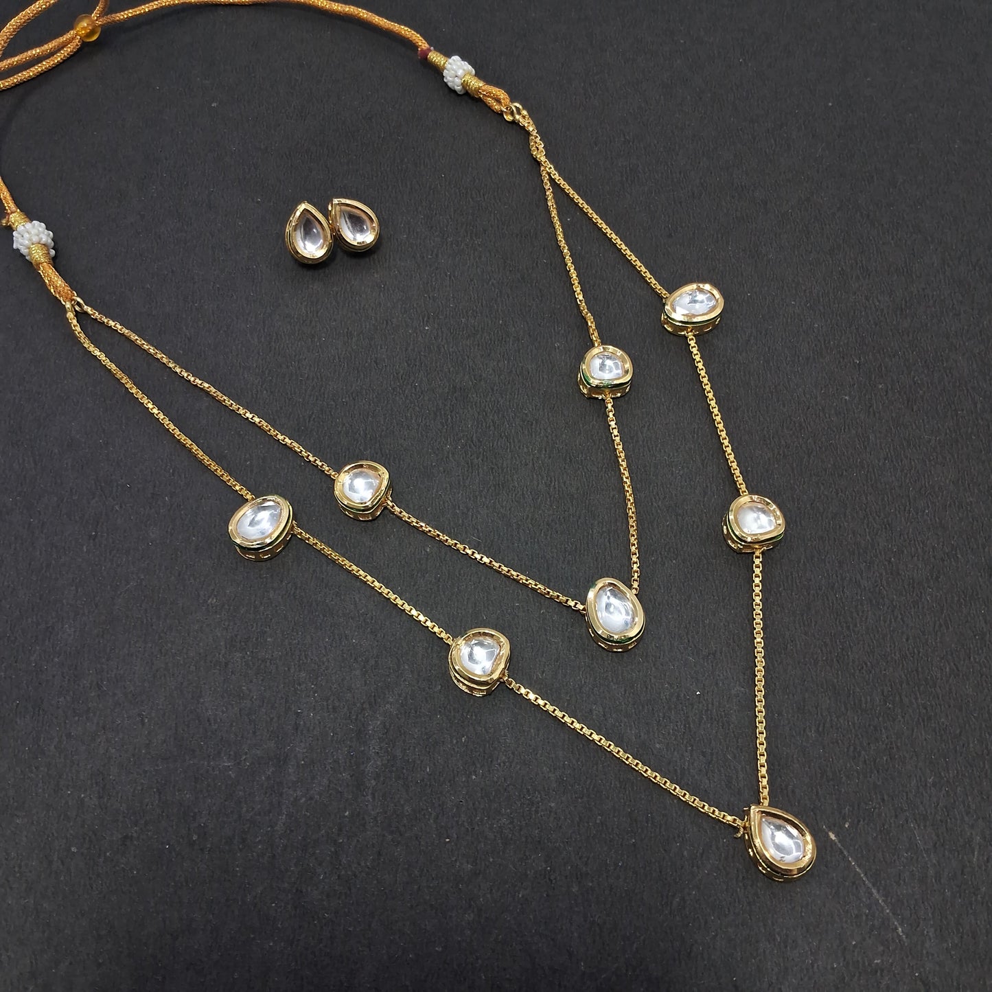 Double line Kundan Pendent Link With Dori and Tops