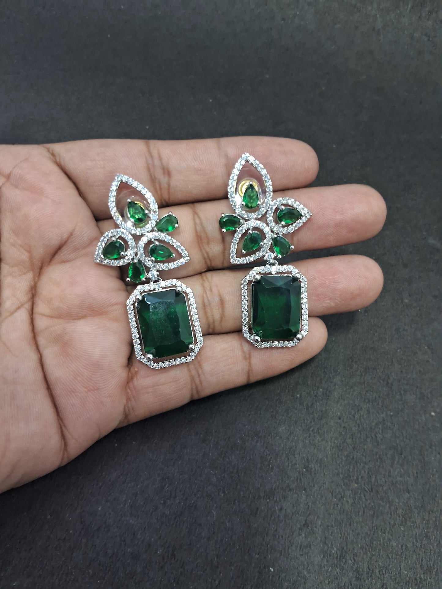 Ad Earring 159