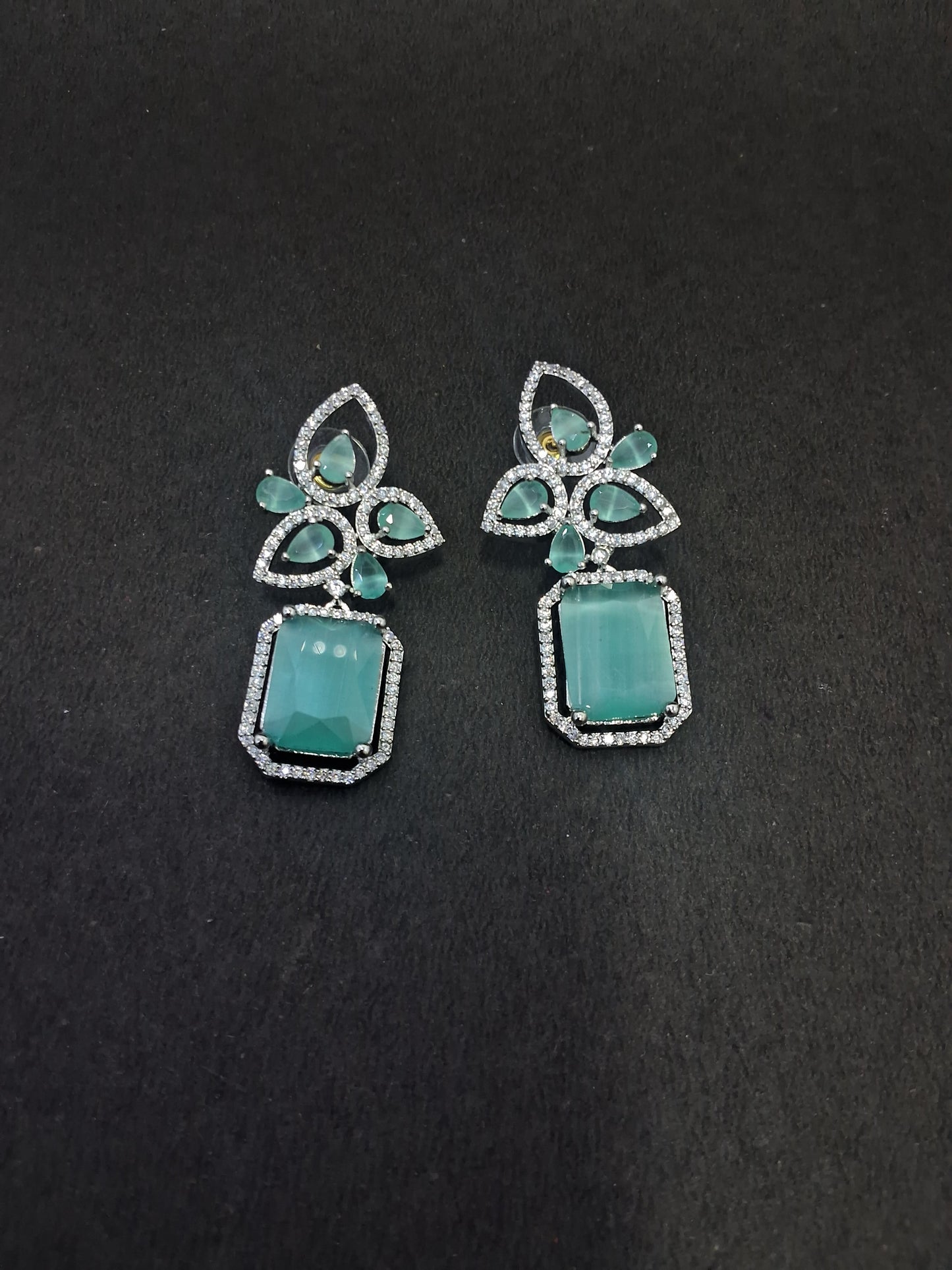 Ad Earring 159