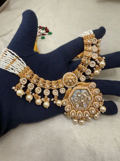 Heritage Premium Necklace