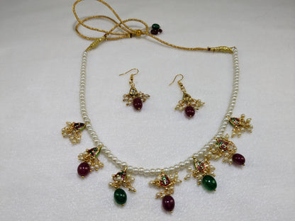 Pearl with kundan single line Necklace