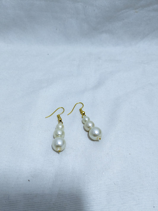 White Glass Pearl Hanging Earring