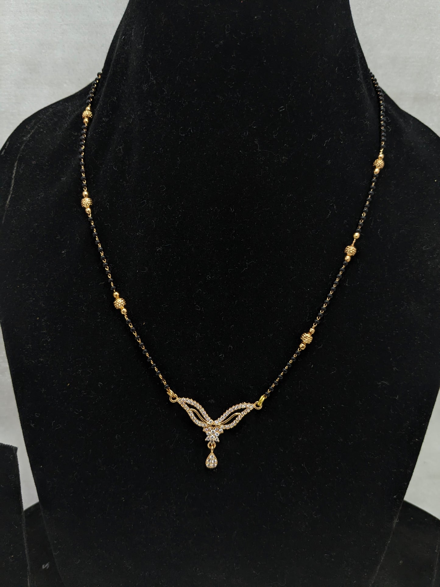 Eyes Shape Drop Gold Look Mangalsutra 03