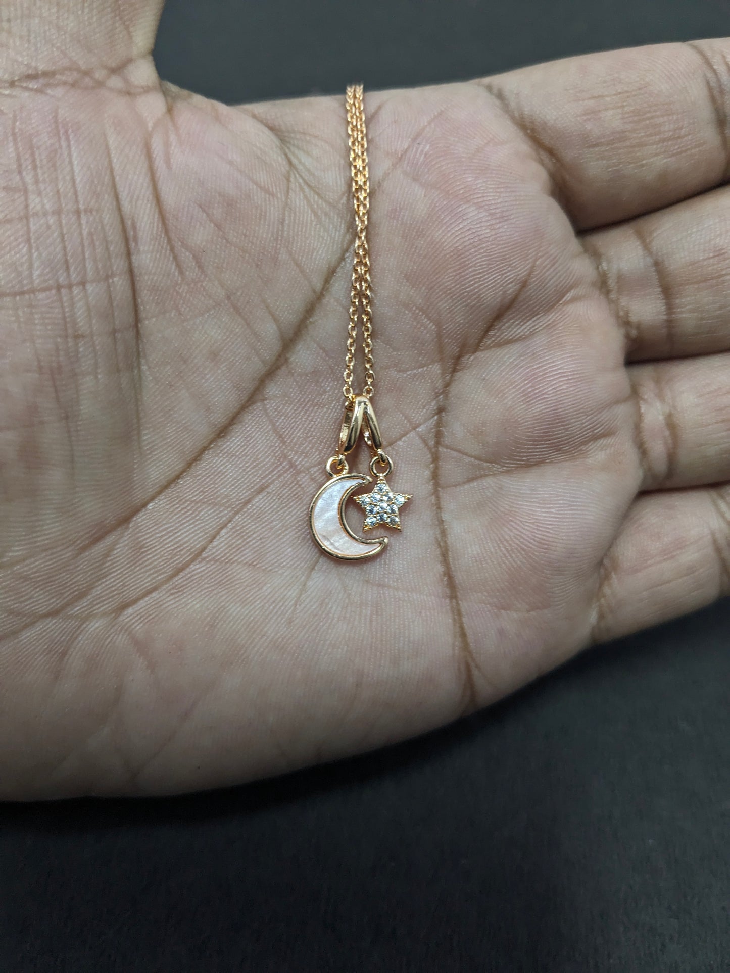 Gold Look Pendant 03