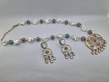 Necklace 02