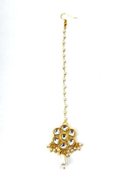 Kundan Tika 11