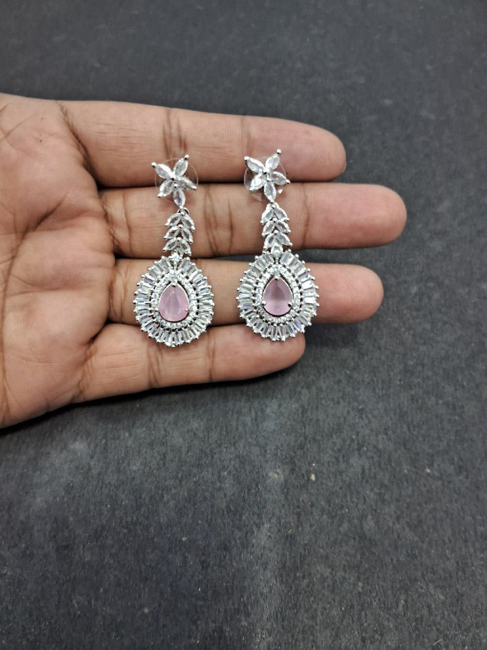 Ad Earring 60