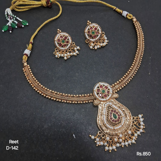 Gold Look Sets 03