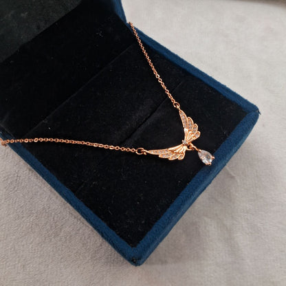 Gold Look Pendant 08