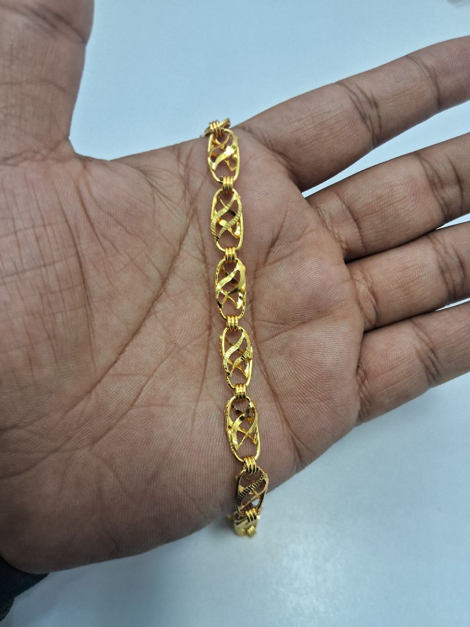 Anti Tarnish Gold Look Chain 18