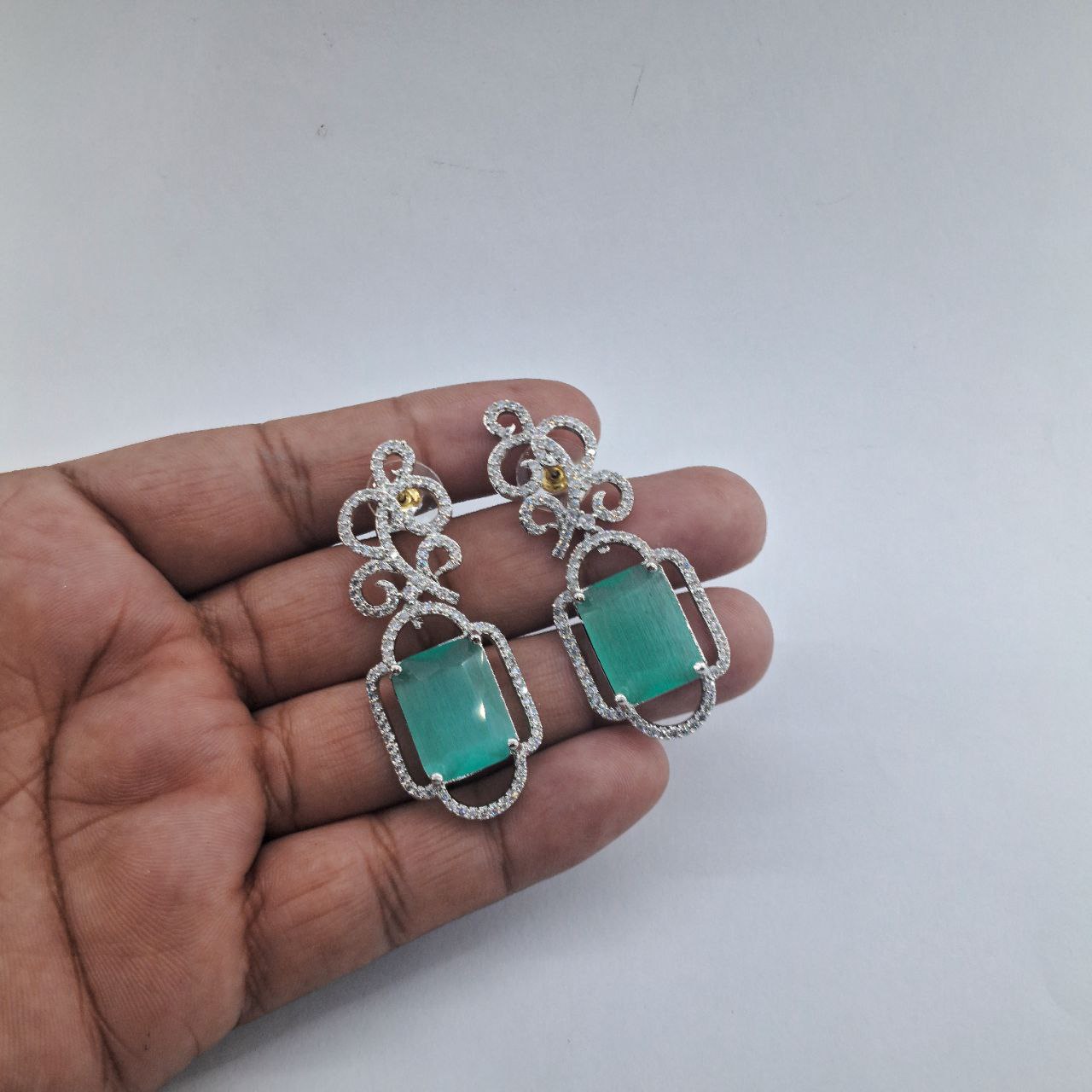 Ad Earring 153