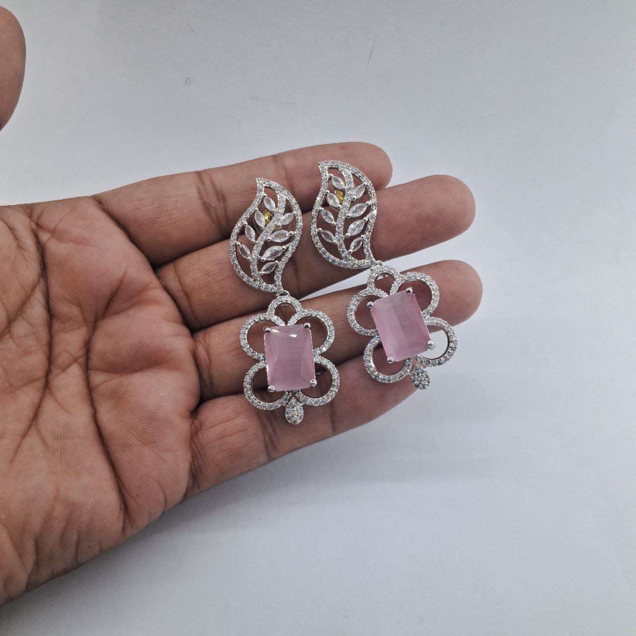 Ad Earring 157