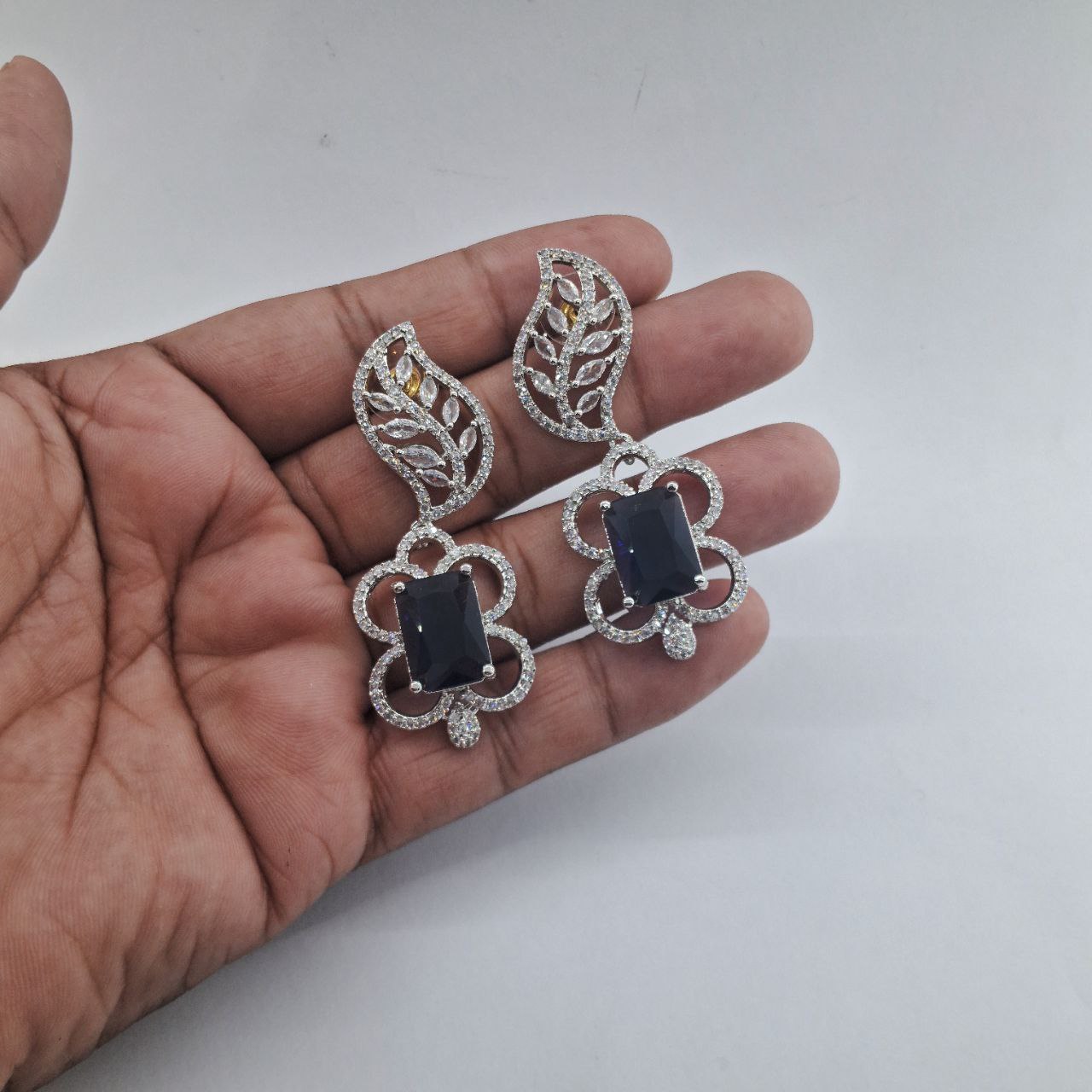 Ad Earring 157