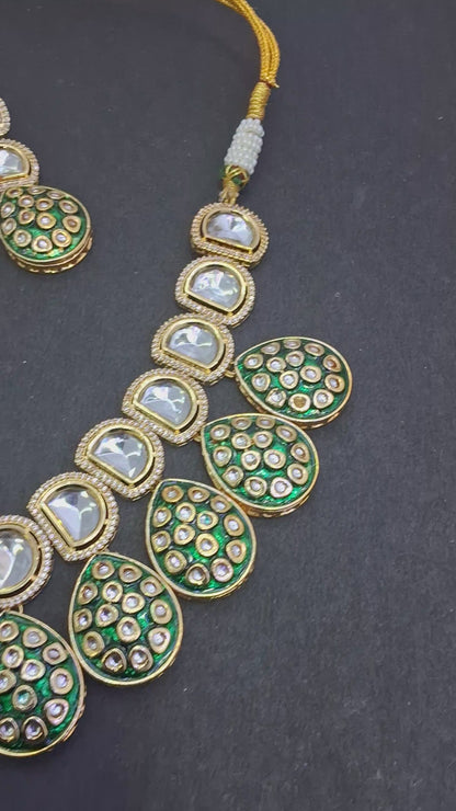 Nacklace ( D cut Drop kundan)