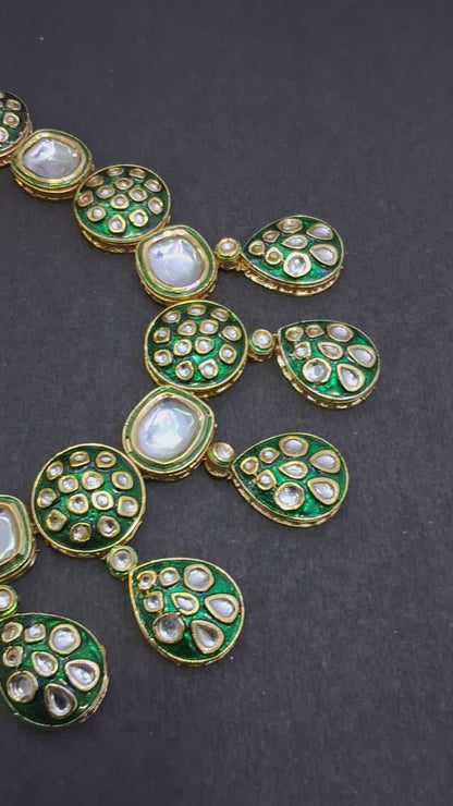 Green colour Kundan Nacklace Set