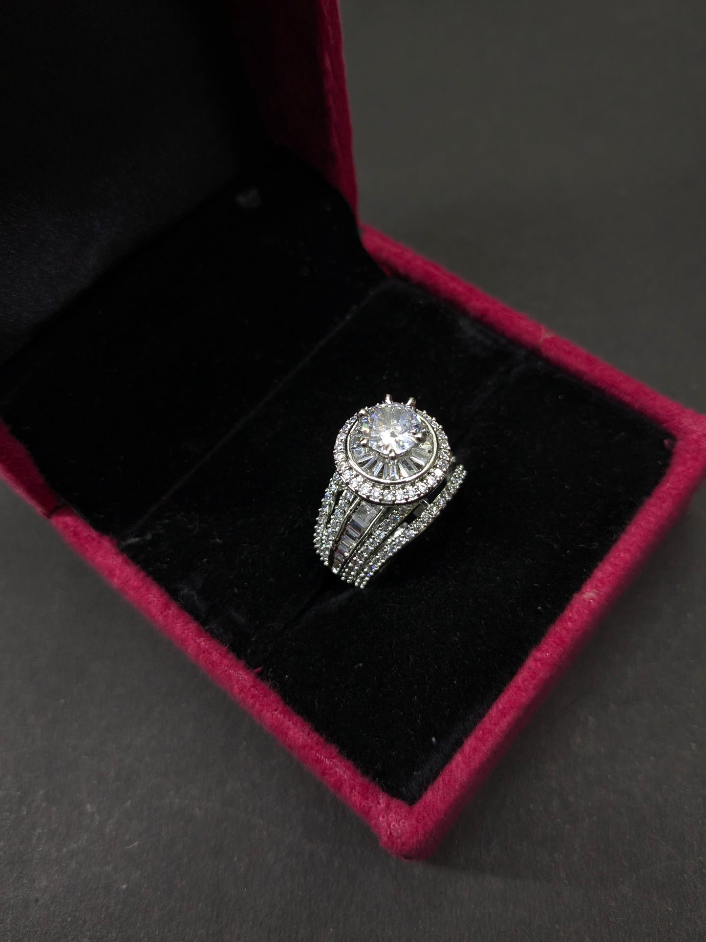 Ad Ring 143