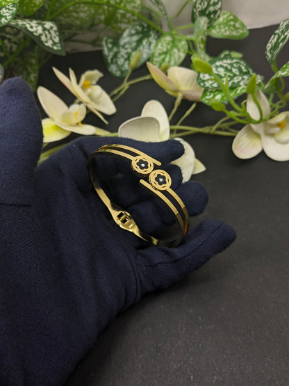 Gold Look Bracelet 25