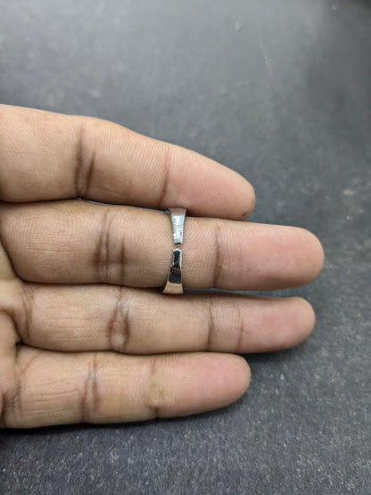 Ad Ring 06