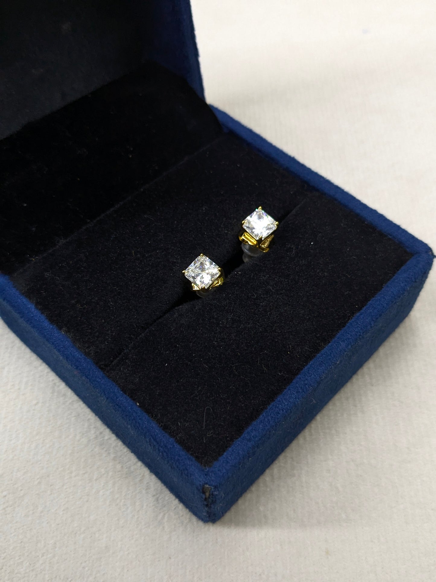 Ad Solitare Tops 002