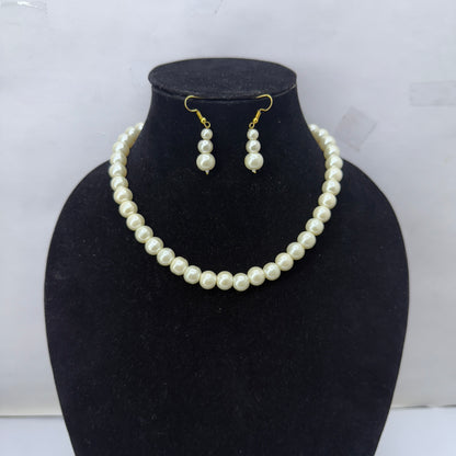 Pearl Neckless Raw material video 01