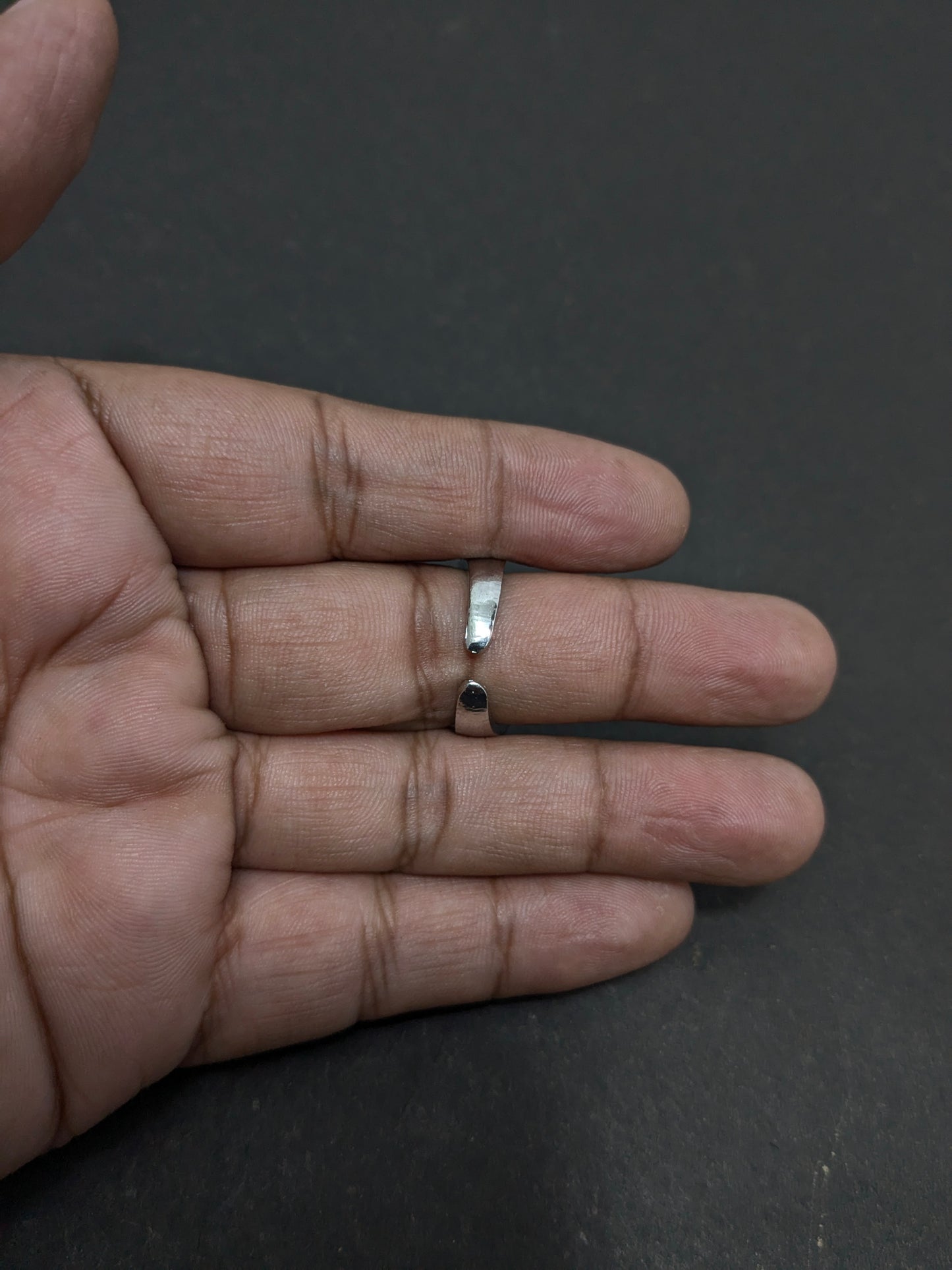 Ad Ring 03