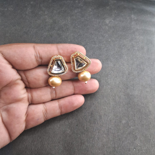 Kundan Tops 70