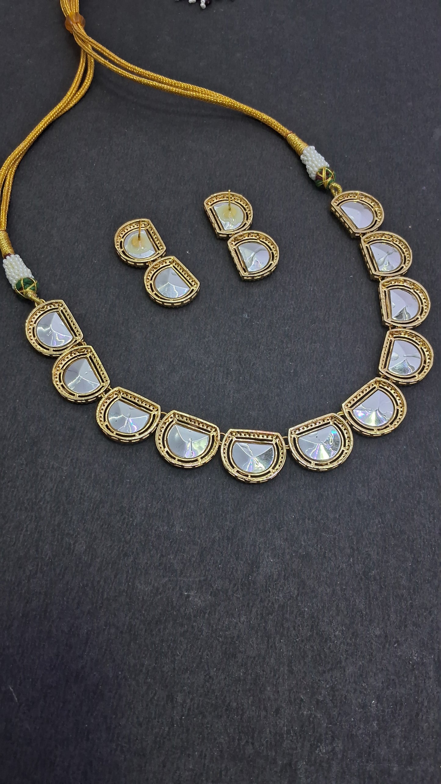 Nacklace (D cut High Quality Kundan)