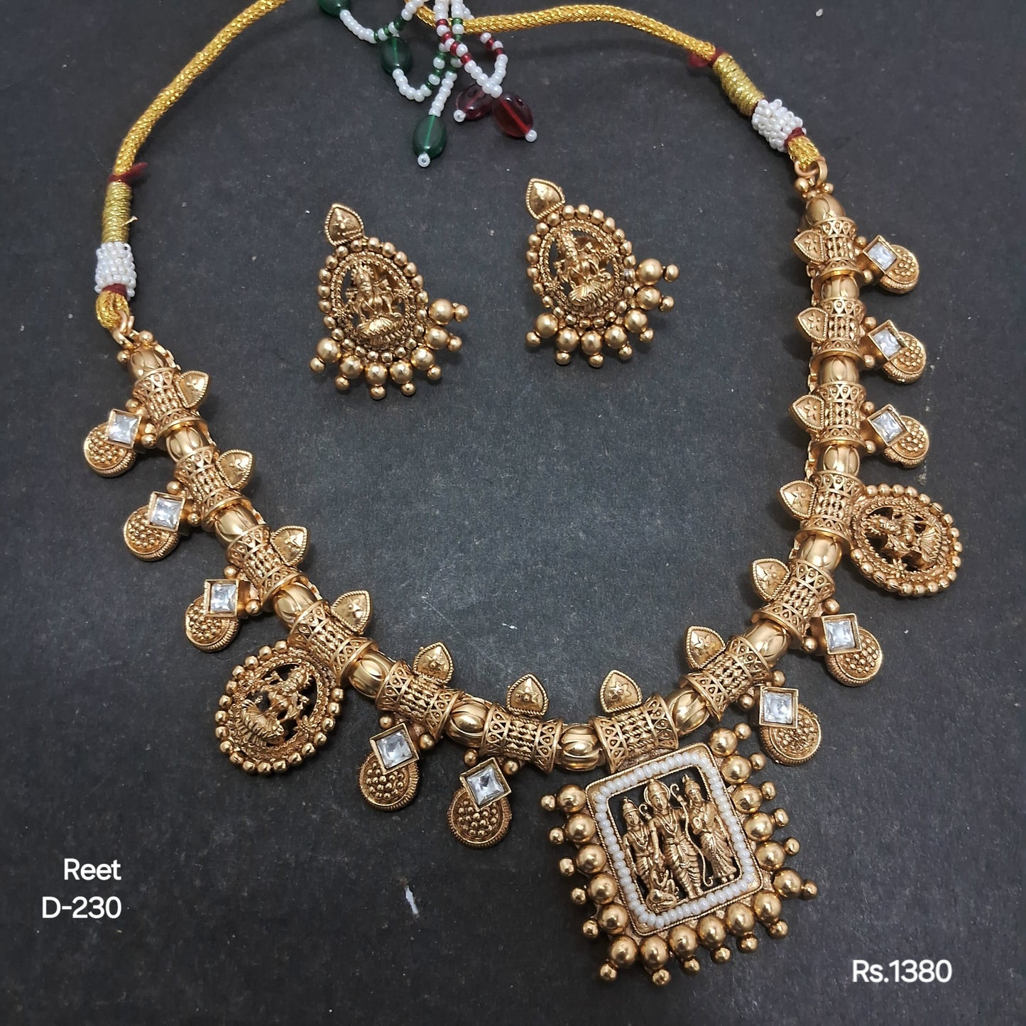 Gold Look Sets 09